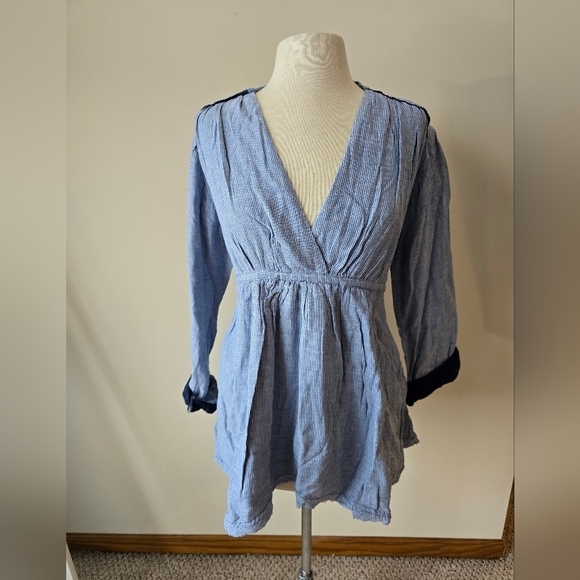 NWT Free People Blue Striped V-Neck Long Sleeve Women's Blouse Sz M. - Picture 1 of 9